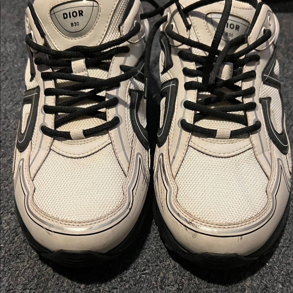 Dior Men's White and Black Runner Sneakers - Picture 3 of 6